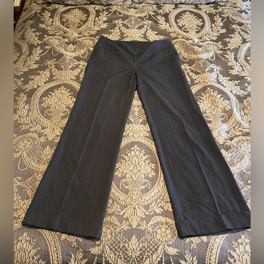 MIXIT stretch Women's Black and Subtle Pink Straight Leg Dress Pants Size 10
